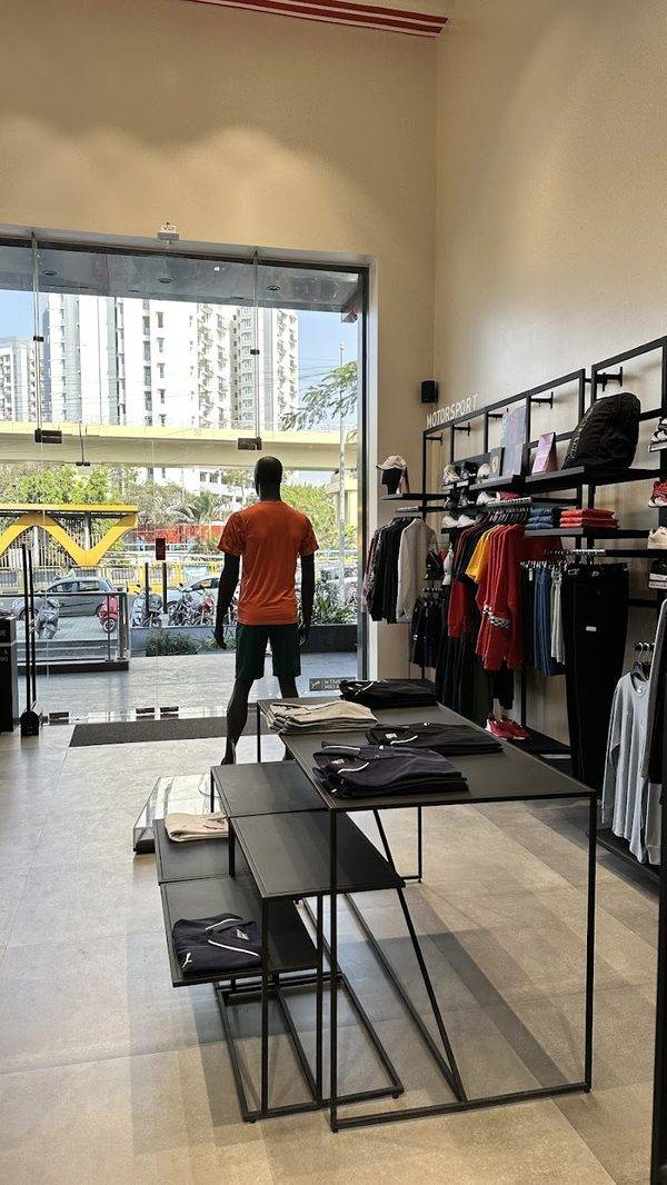 PUMA Store